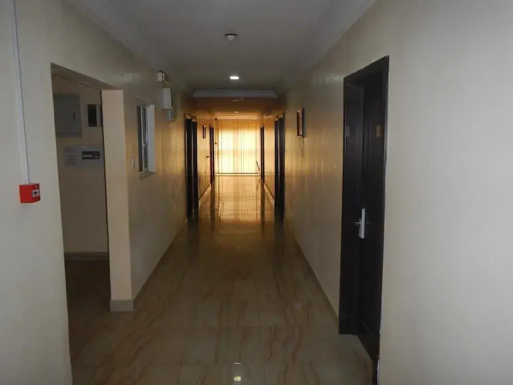 206 Exclusive Hotel
