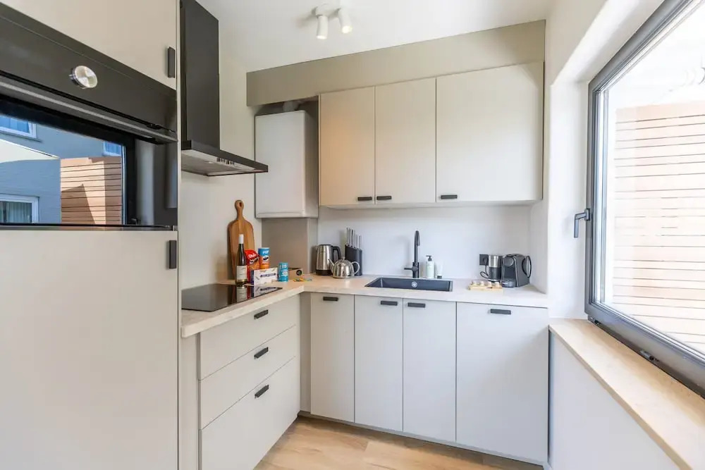 Renovated Apartment With Garden and Parking