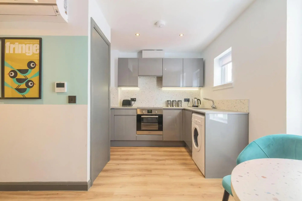 Holyrood Aparthotel