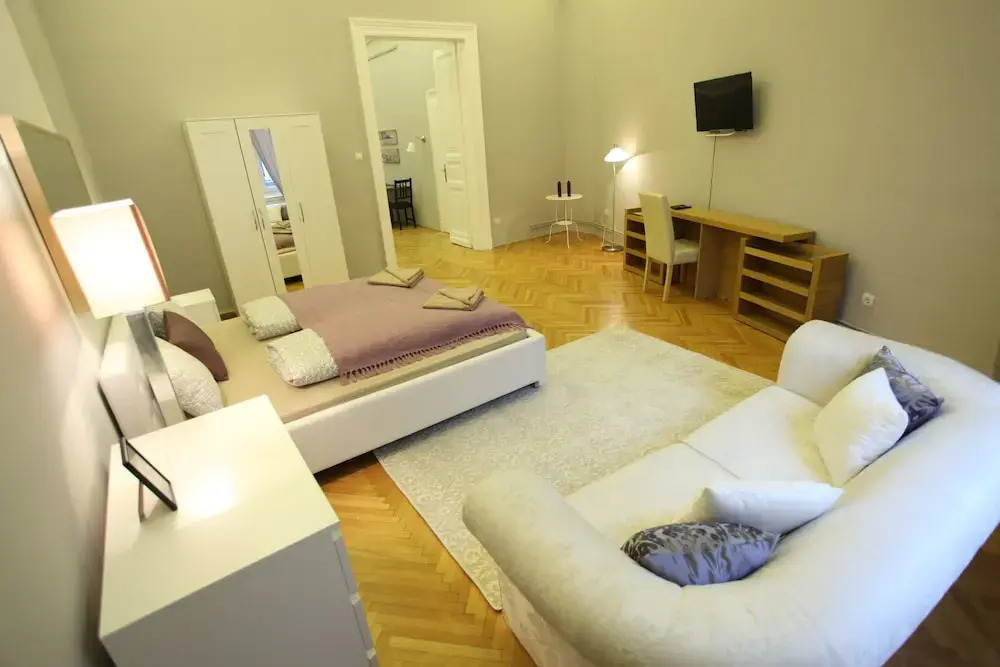 Dfive Apartments - Zichy