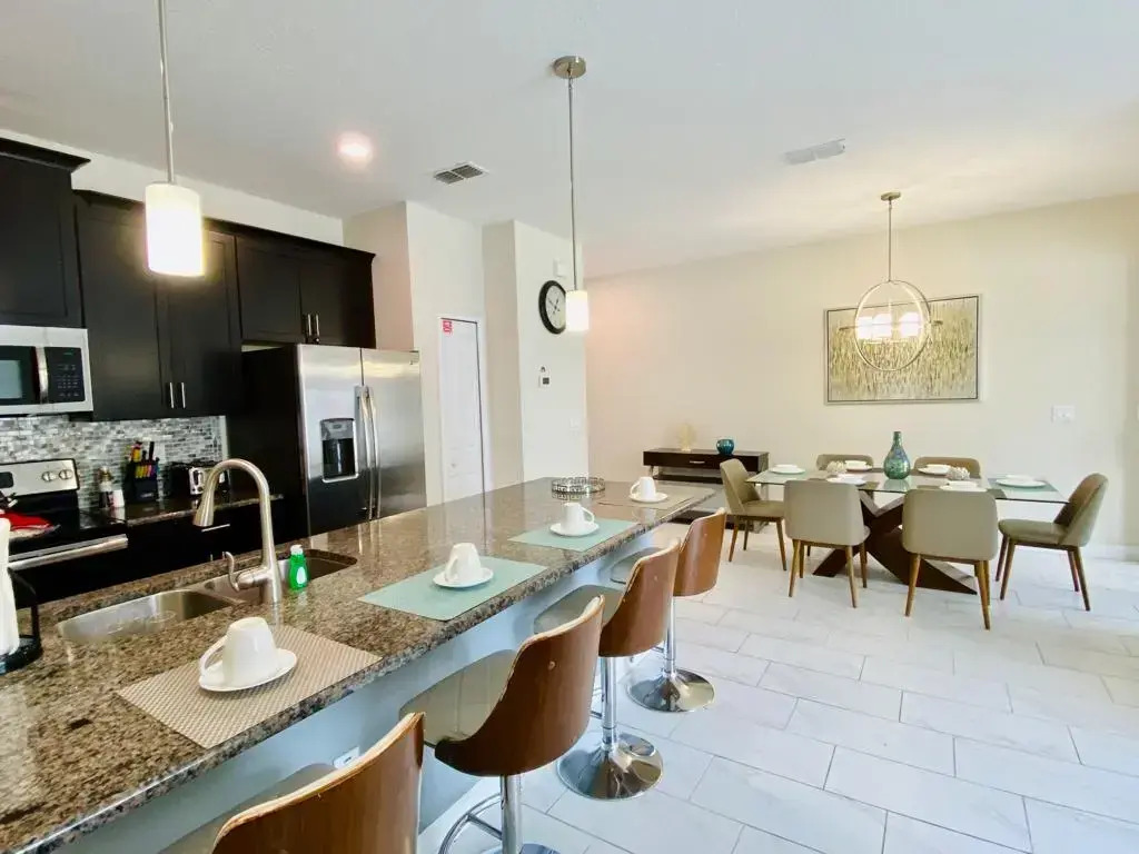 3074- Storey Lake Resort Disney Dream 4 Beds, Kissimmee, US