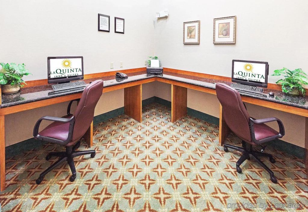 La Quinta Inn & Suites by Wyndham Gainesville