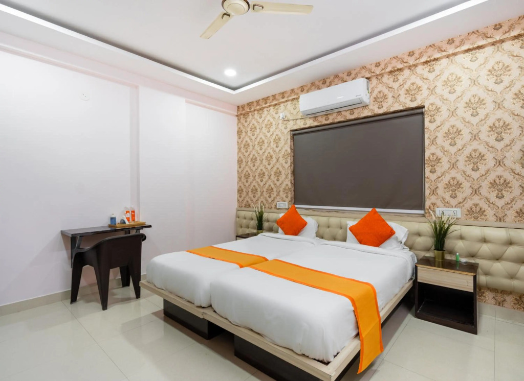 Hotel Iris Atnest Madhapur - A Business Hotel