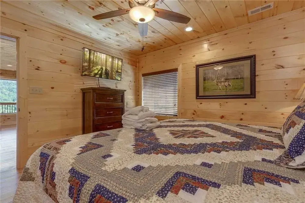 All About The View - Six Bedroom Cabin