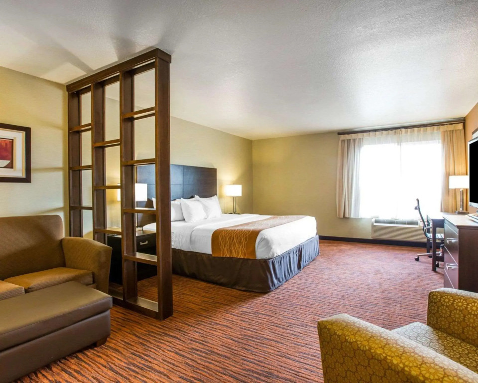 Comfort Suites Clovis - Fresno