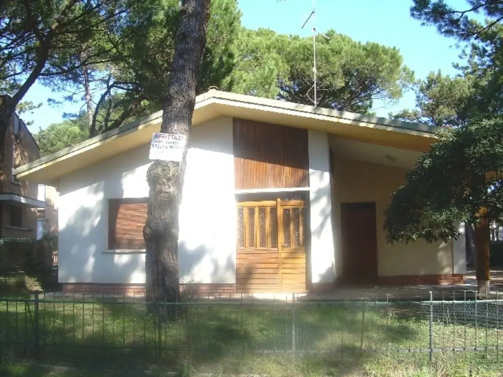 Three-room Apartment in a Family House With Shared Garden in Lignano Pineta