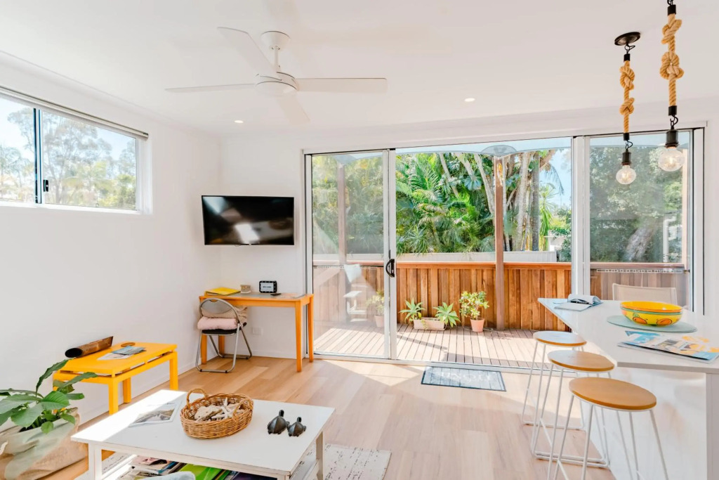 Private and peaceful house near the Beach