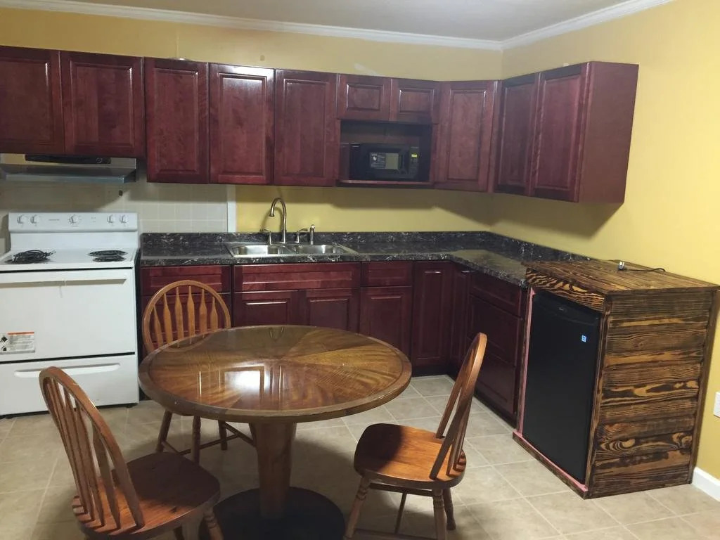 Dragon INN & Suites