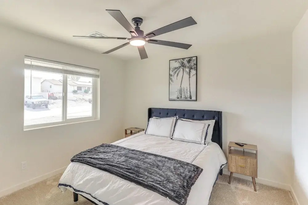 2 Mi to Windsor Beach! Updated, Sleek Family Home