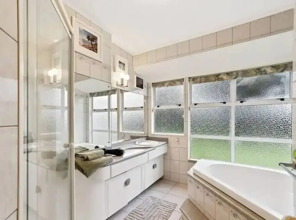 Stunning 4 Bedroom Home In Tranquil Rural Karaka