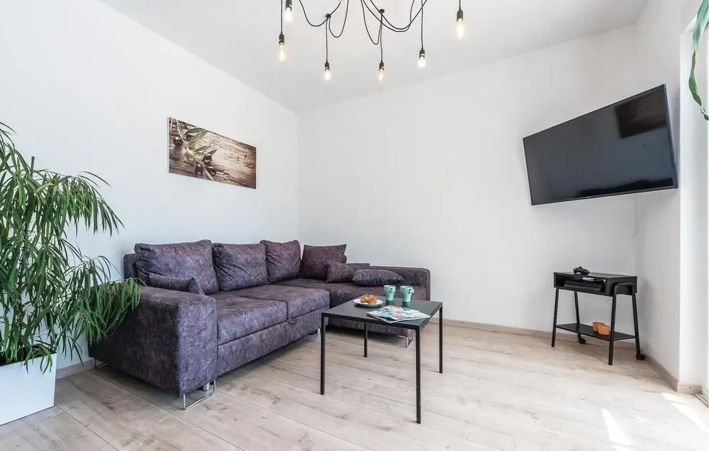 Luxurious Home In Betina