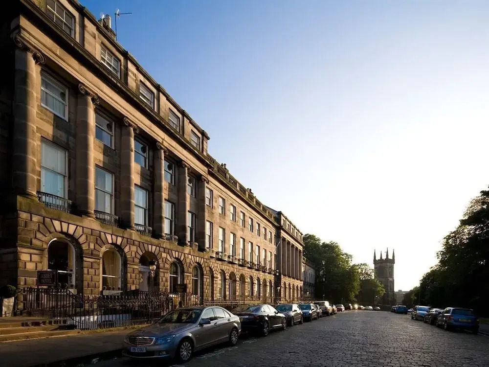 Halcyon Hotel