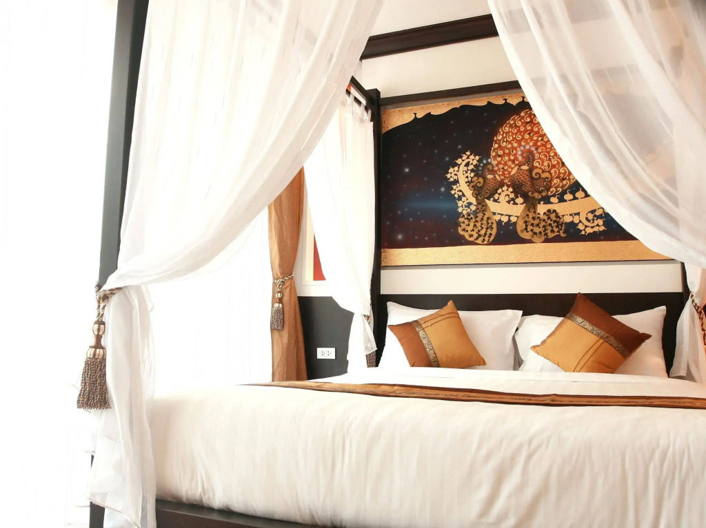 Mirth Sathorn Hotel