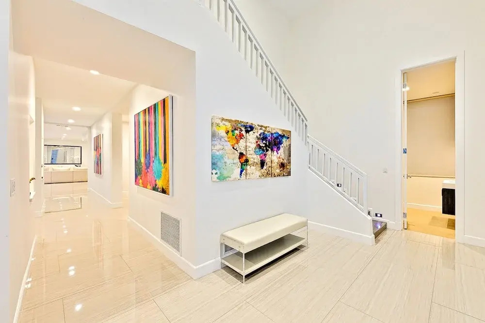 Beverly Hills Luxury Modern Palace