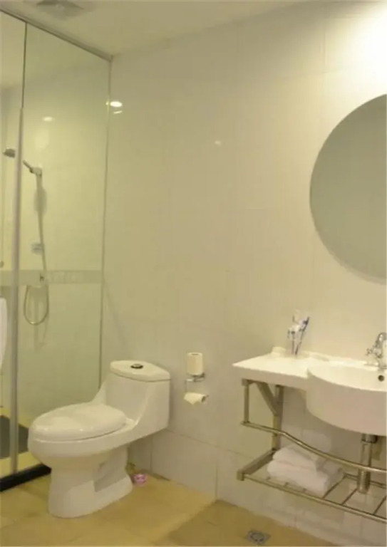 Hanting Express Wuxi Dongjiang Xindong Square