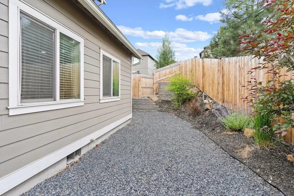 Geary Getaway 3 Bedroom Home by RedAwning