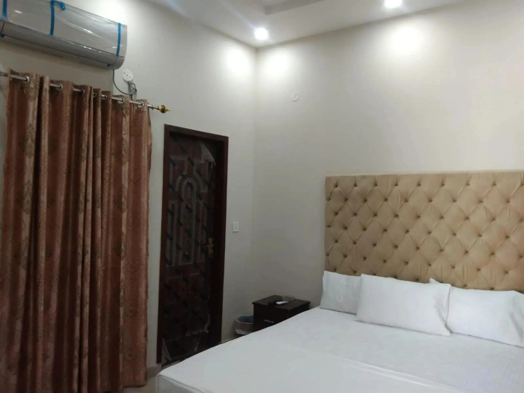 Dove inn Hotel near Shaukat Khanum Hospital