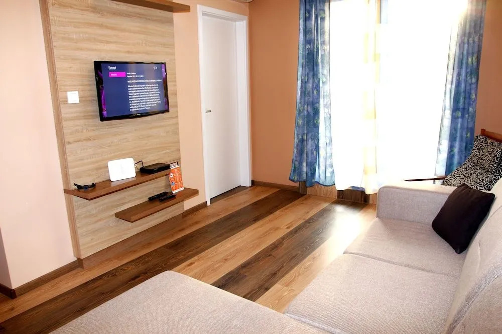 Club218 Holiday Apartman Siófok