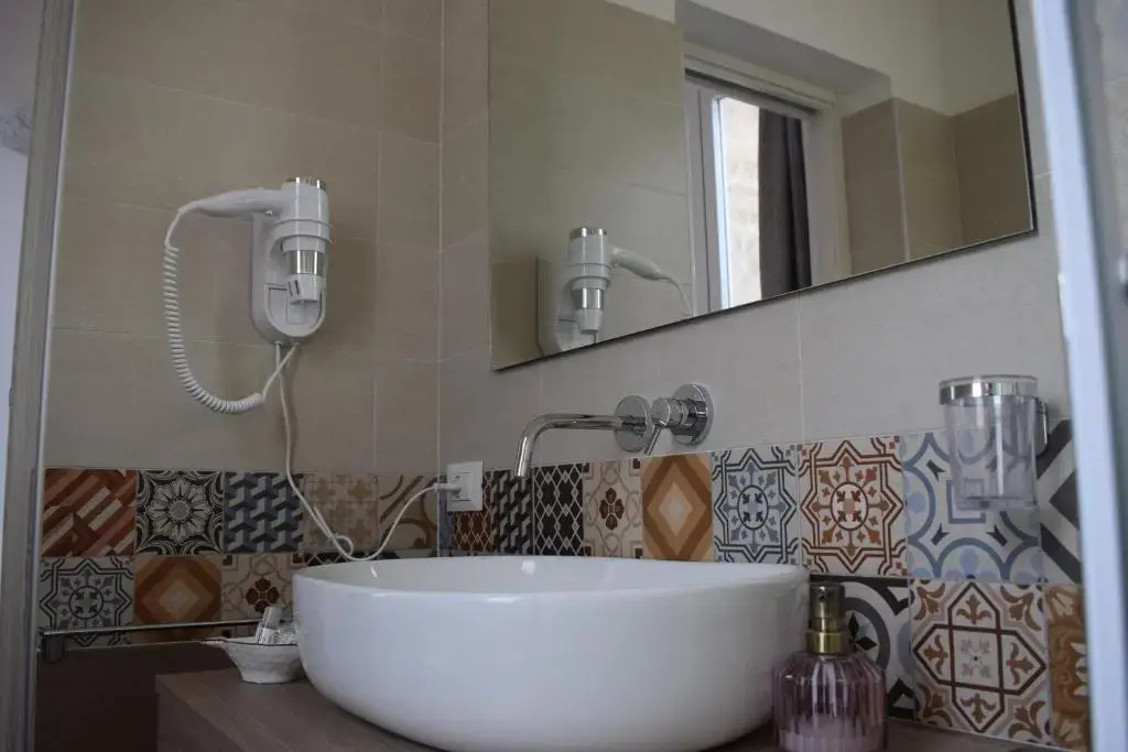Ponente & Maestro Rooms