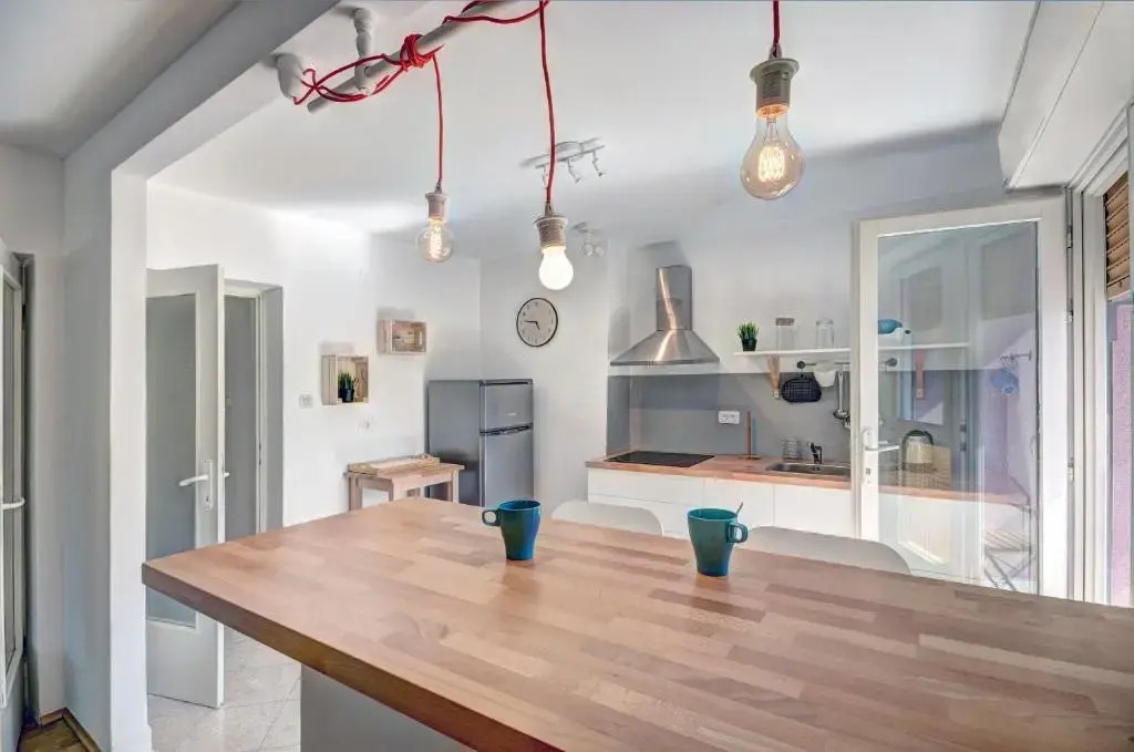 Centar White Apartment
