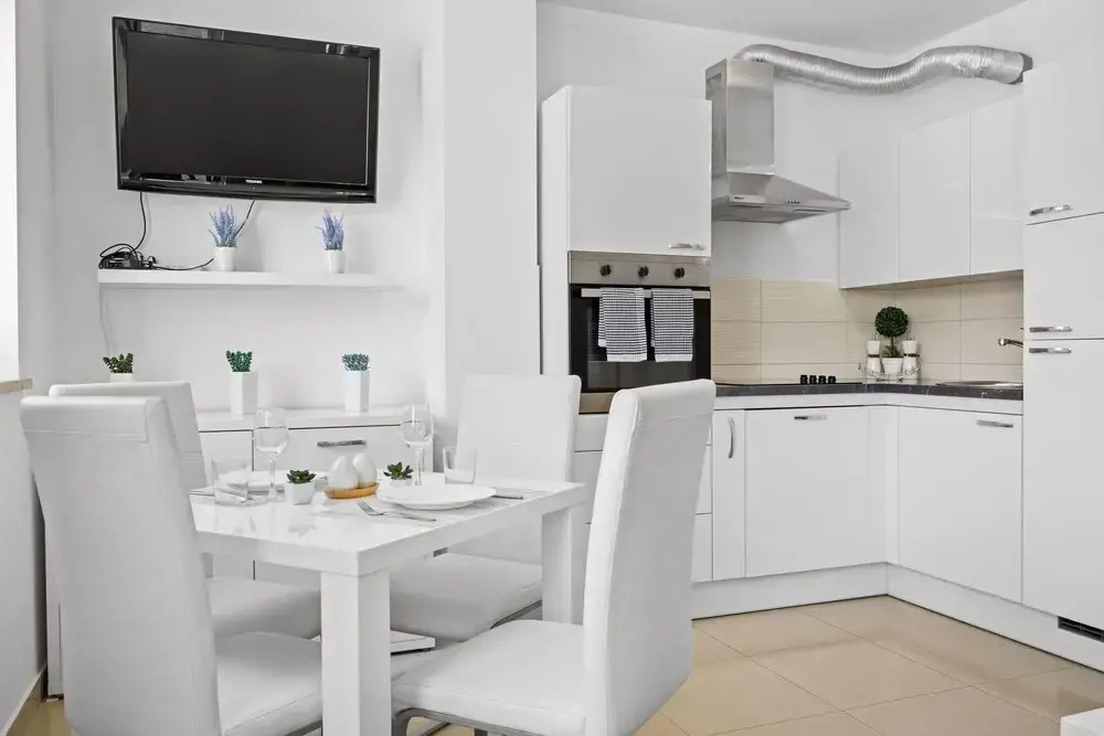 Apartment White