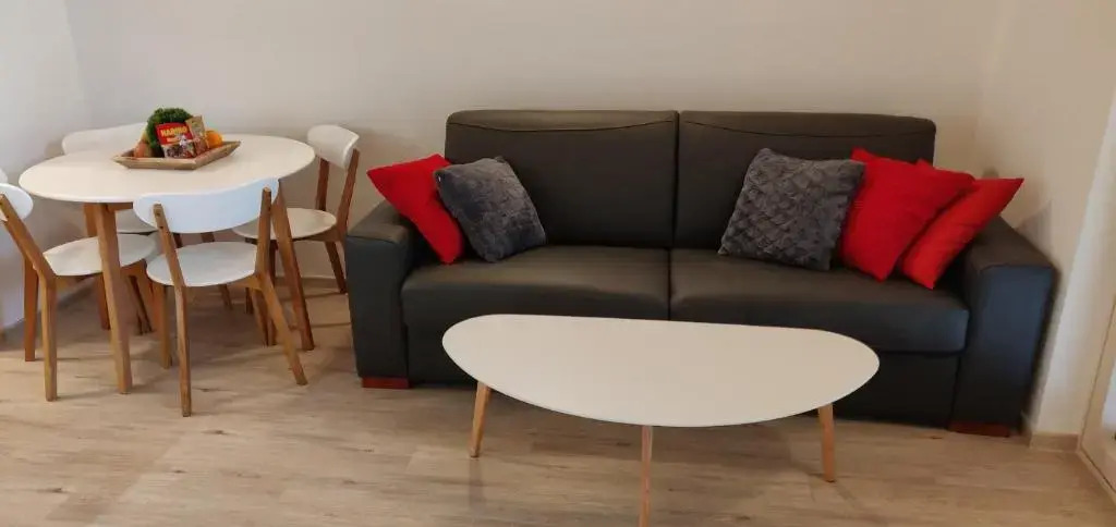 Vila Mojca - Studio 13
