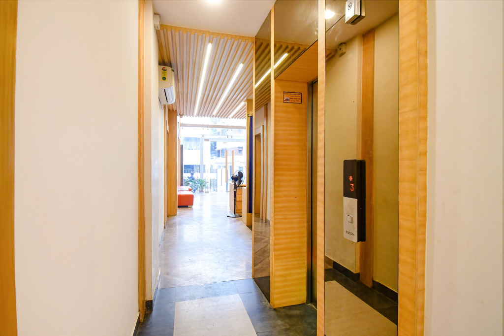FabHotel Kzar Select - Nr US Consulate