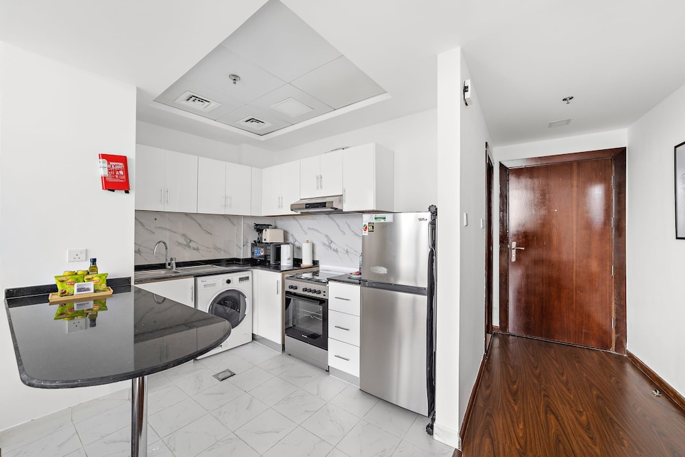 Silkhaus Lux Studio Binghatti Pearl Near Mall