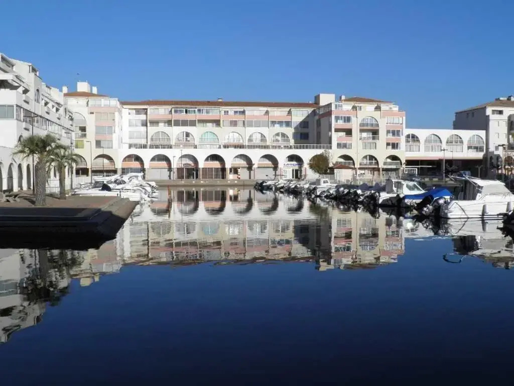 Appartement Sète, 2 pièces, 4 personnes - FR-1-338-161