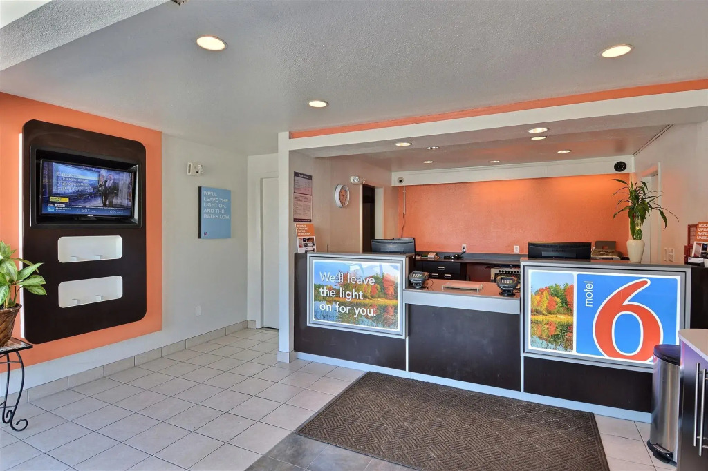 Motel 6-Nashua, NH