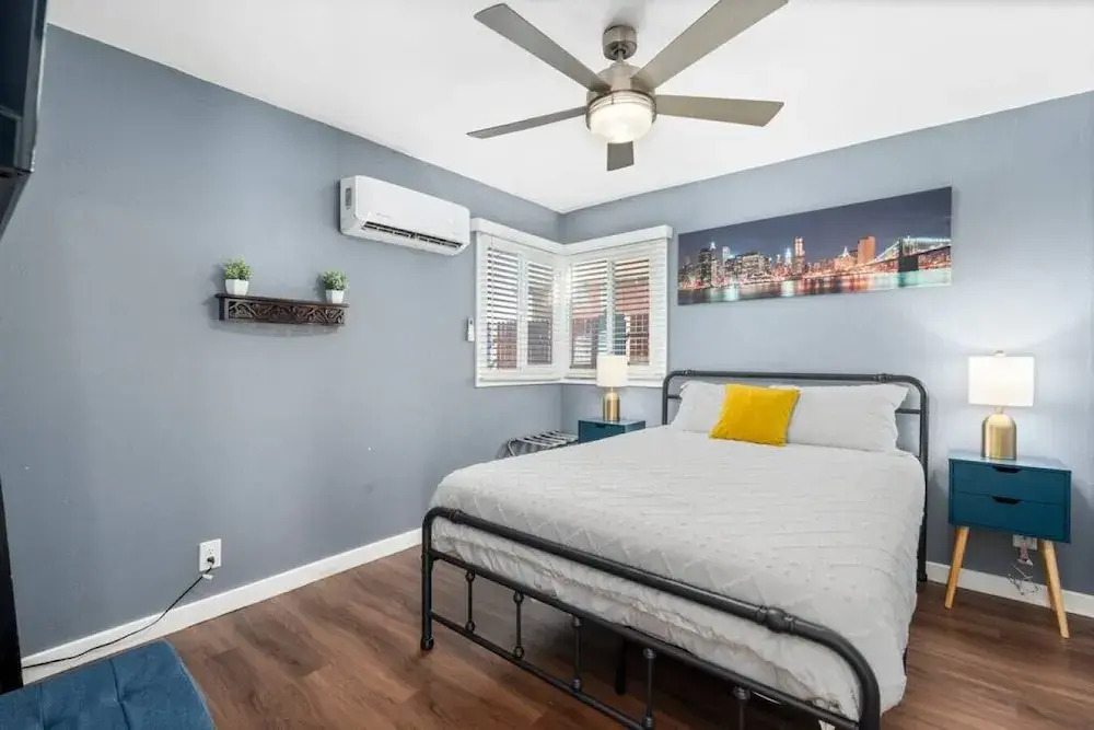 Central Phoenix Casita Unit C