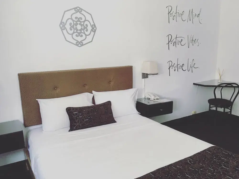 Basadre Suites Boutique Hotel