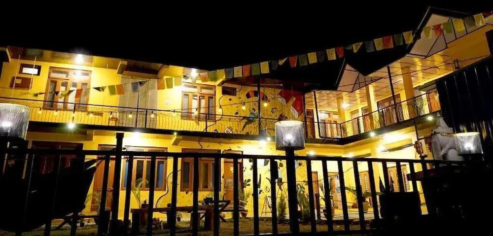 The Hosteller Bir