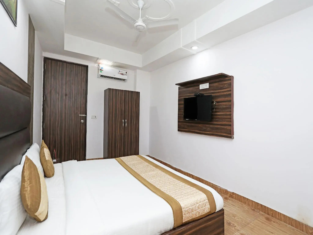 Hotel O RS Residency