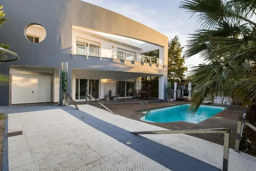 Villa BOND with private swimming Pool - 3m deep