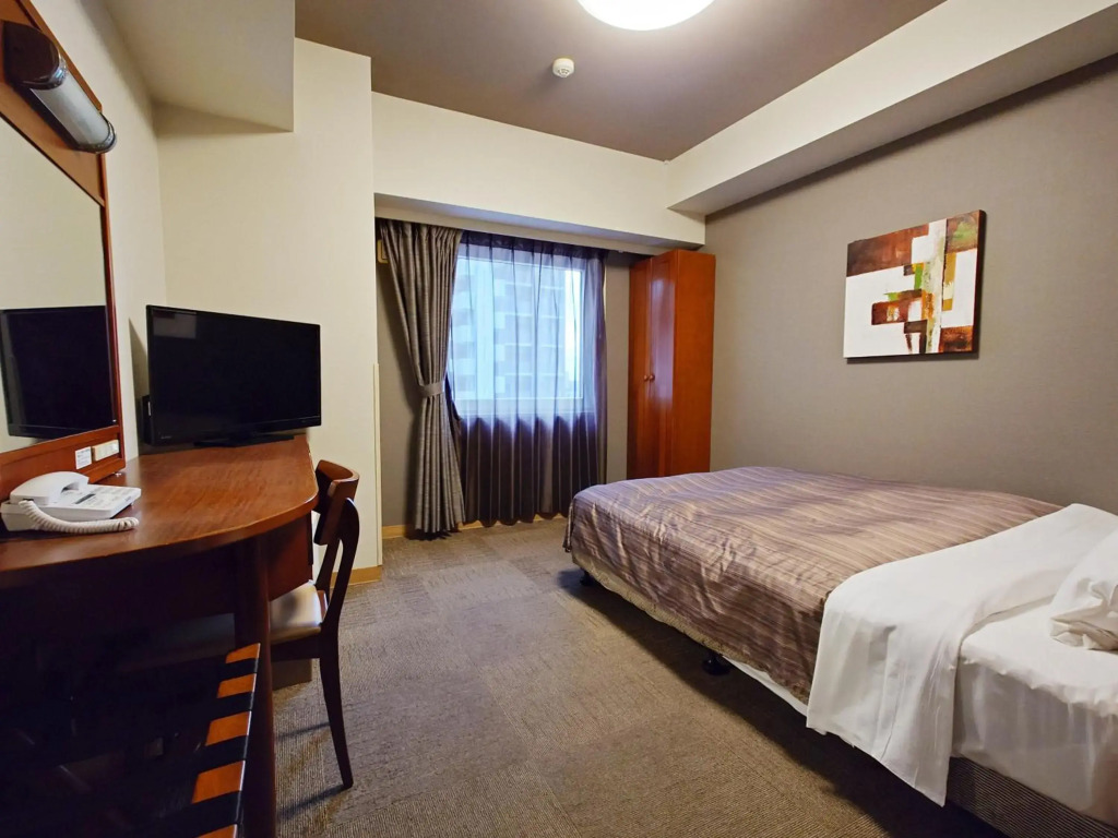 Hotel Route-Inn Koga Ekimae