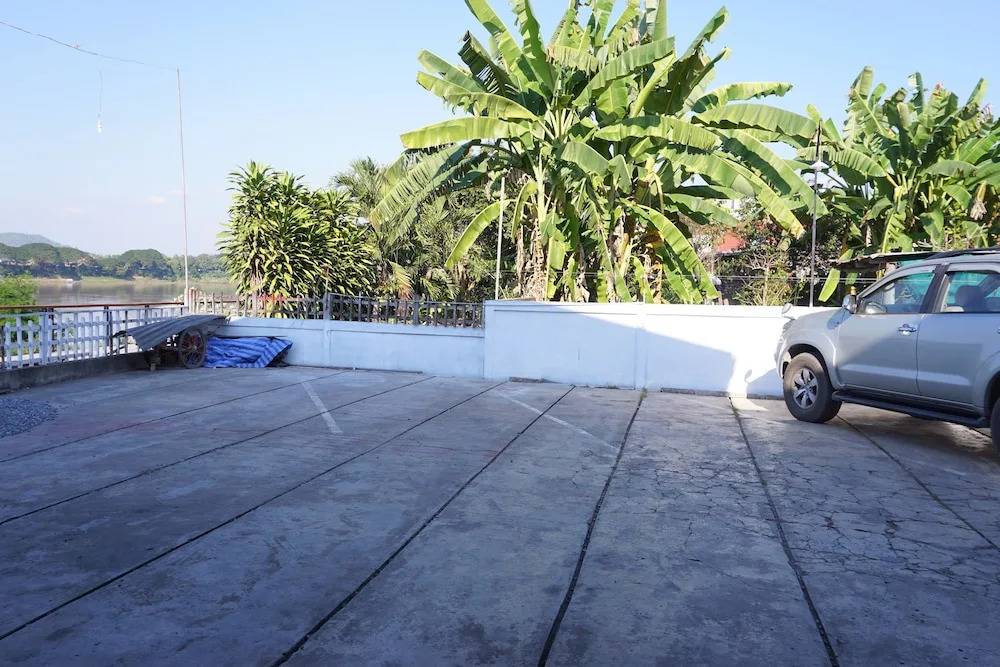 Suksomboon Hotel Chiangkhan