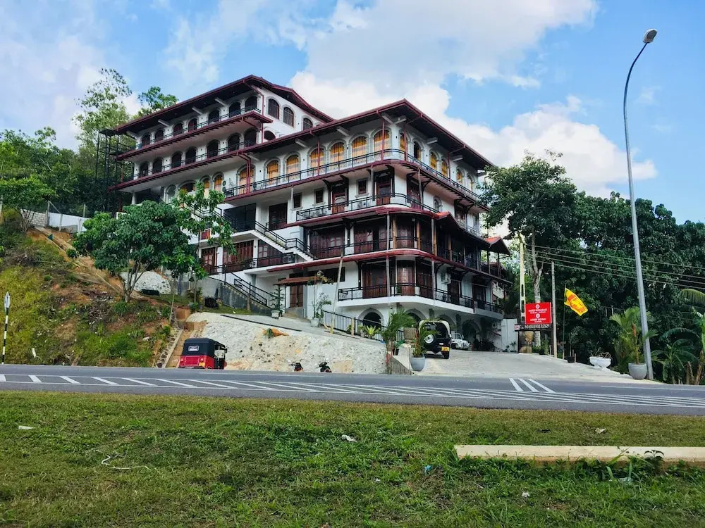 Grand Highway Resort