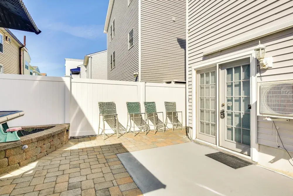 Half-mi to Wildwood Boardwalk: Family-friendly Apt