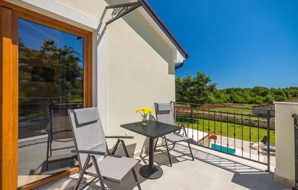 Beautiful Home In Bale