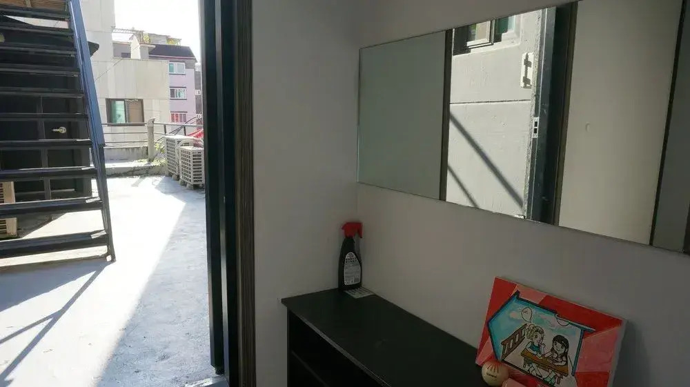 HI Guest House - Hostel