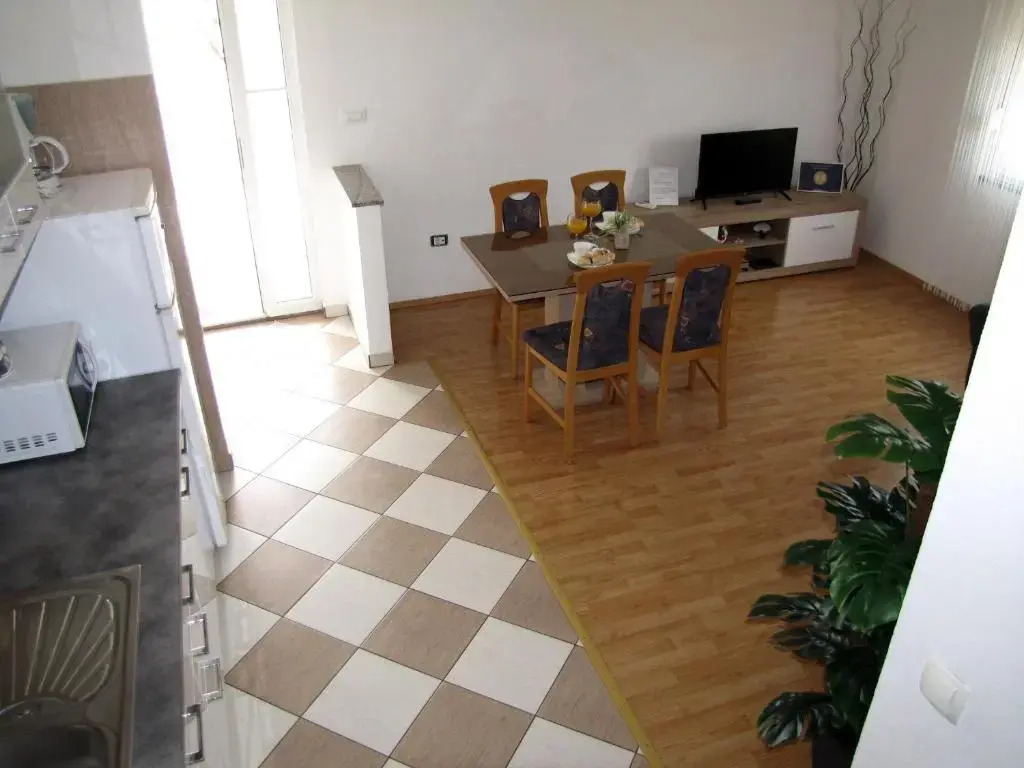 Apartments Klanac