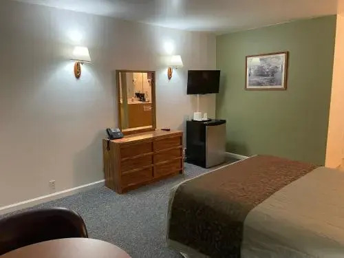 Murpheys Motel LLC