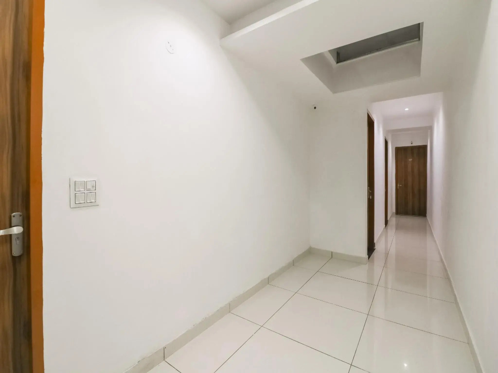 Rv Hotel by OYO Rooms