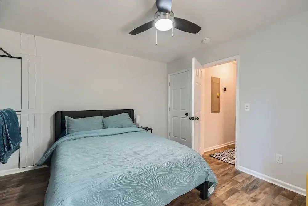 Lakewood Heights Comfort & Cozy