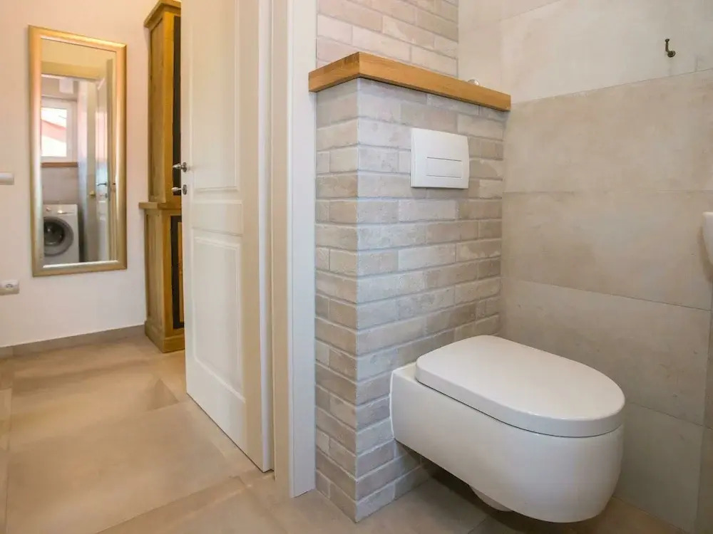 Modern and Well-kept Apartment Within Walking Distance of Restaurant and Beach Banjole