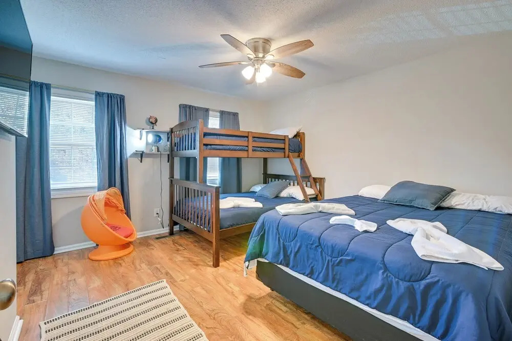 Walk to Ocean - Townhome w/ Patio in Myrtle Beach!
