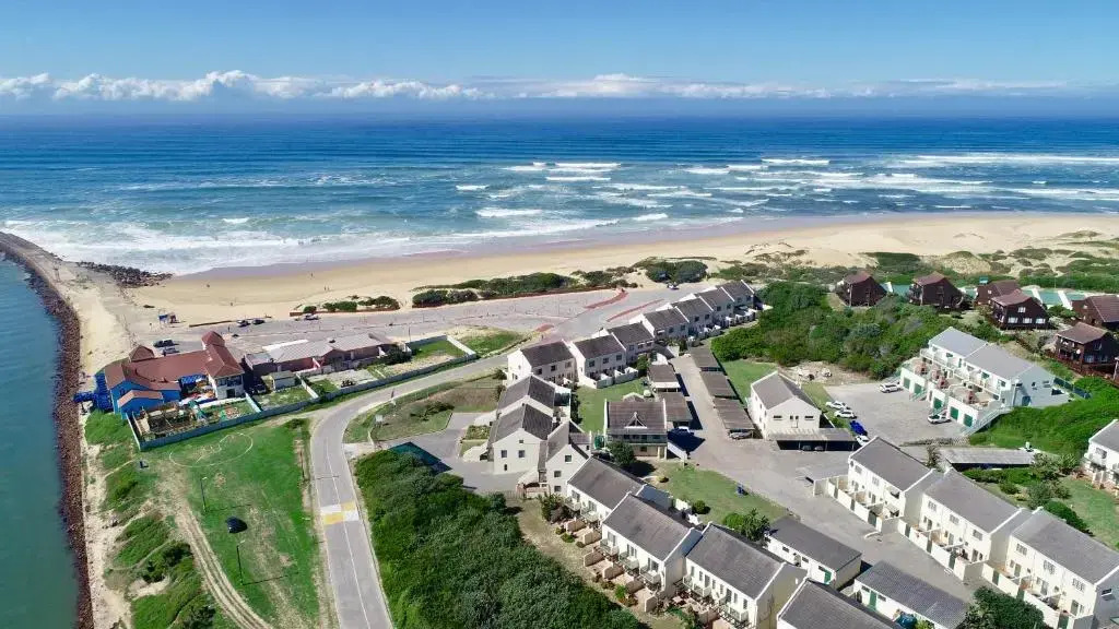 84 Settler Sands Beachfront Accommodation Sea View