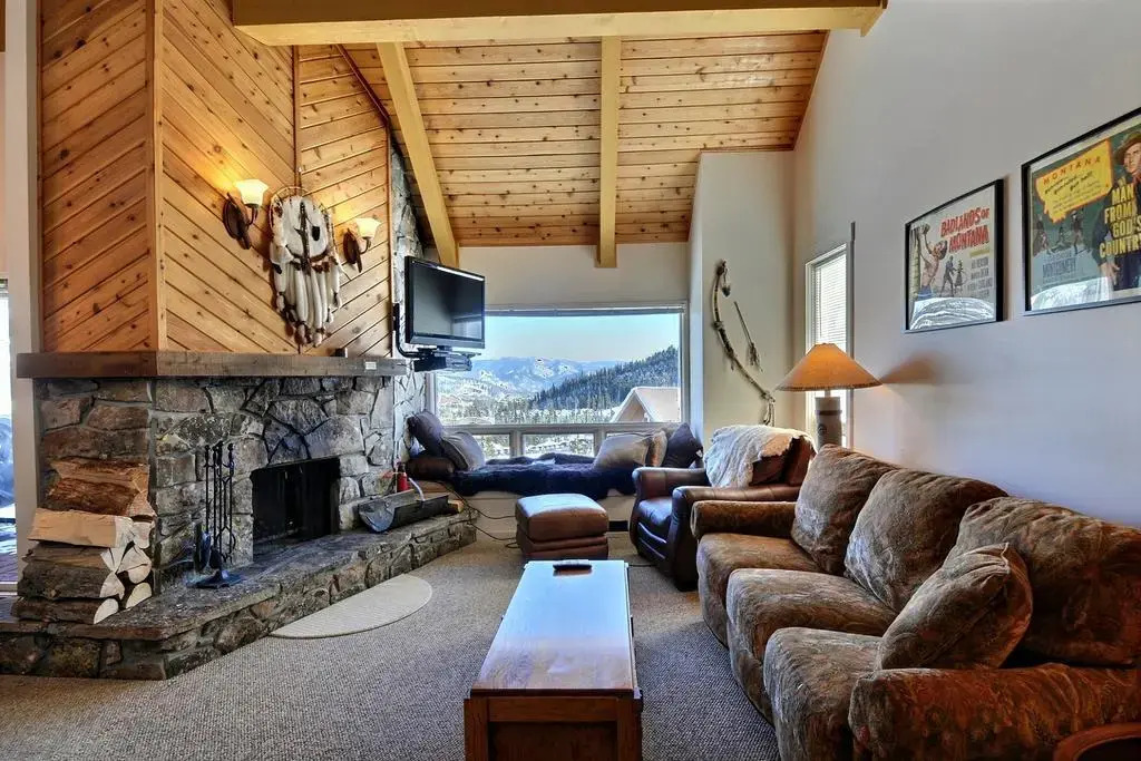 Beaverhead Condos at Big Sky Resort