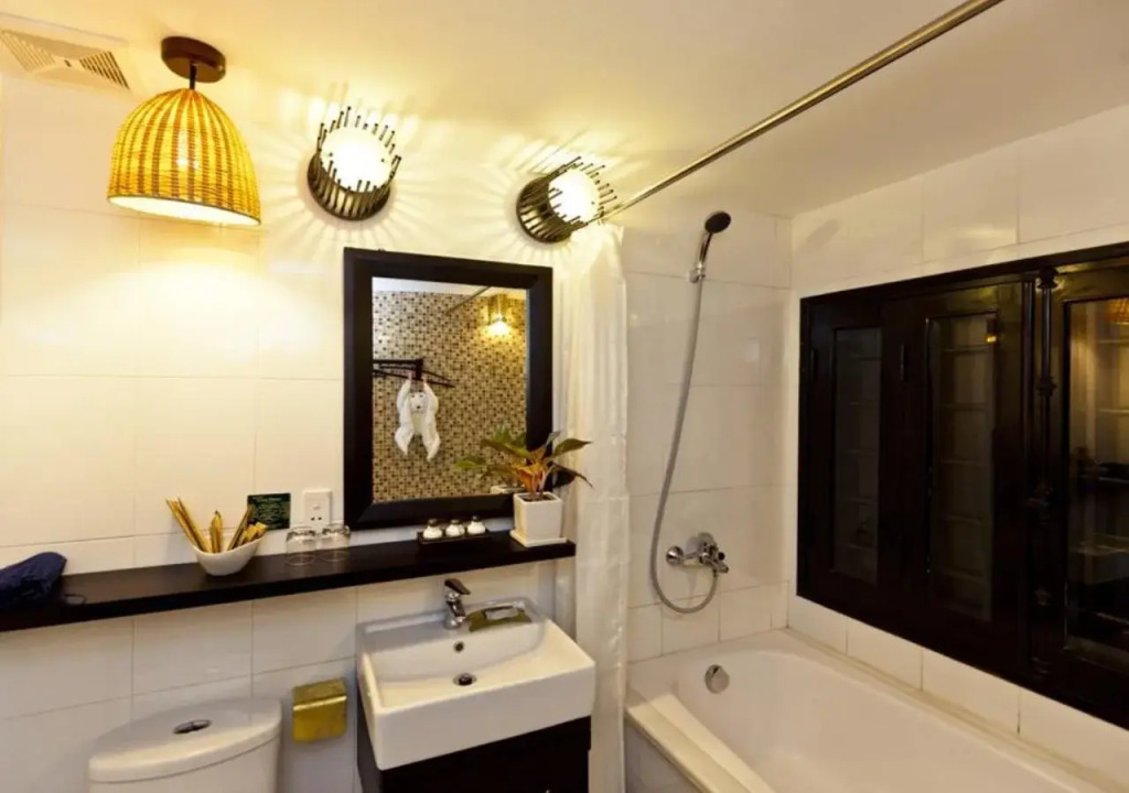 Cinnamon Hotel Saigon